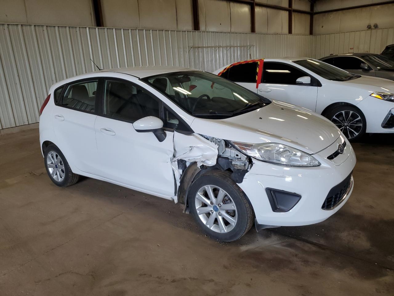 2012 Ford Fiesta Se - Фото 4