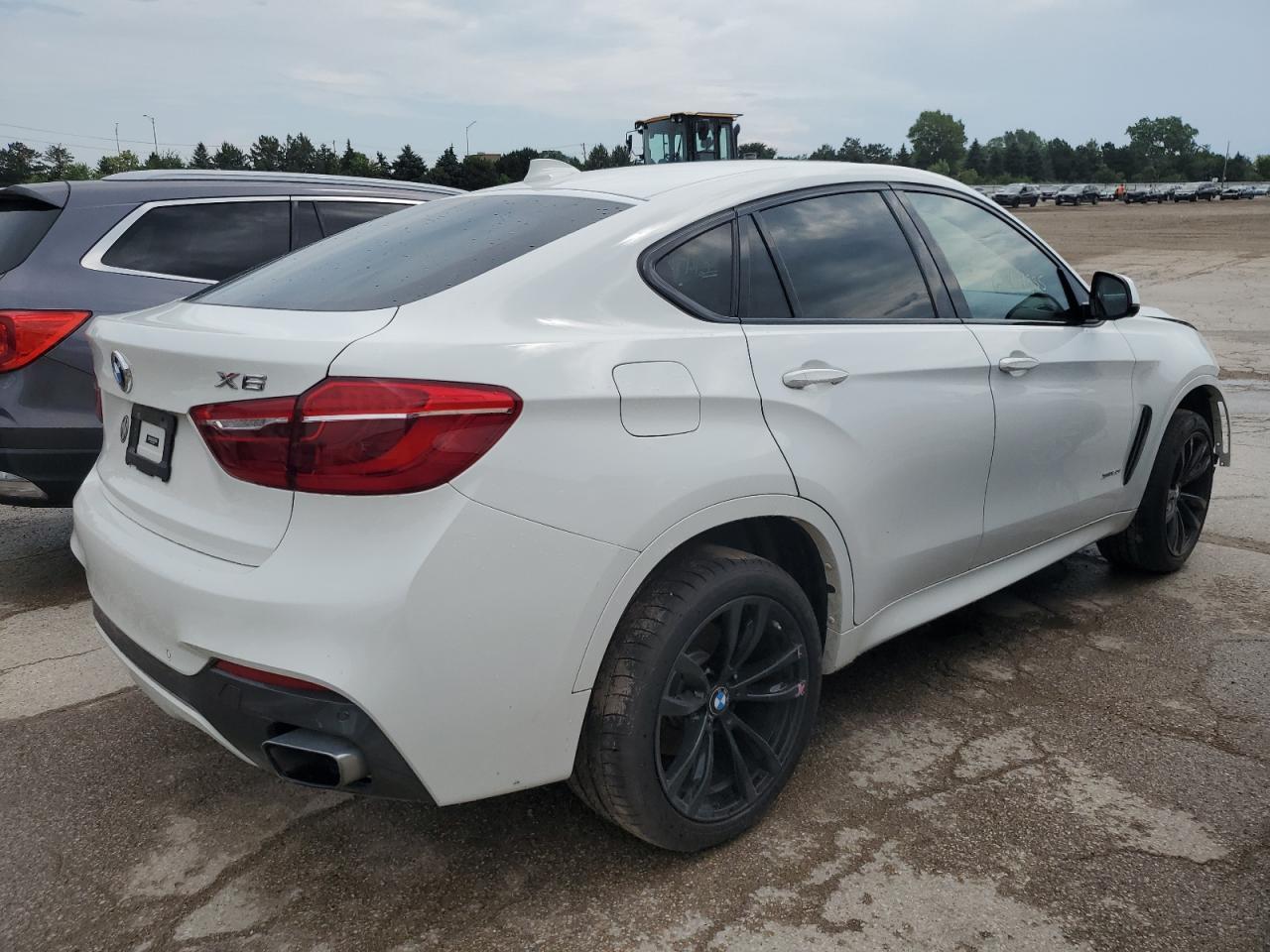 2019 BMW X6 xDrive50I - Фото 3