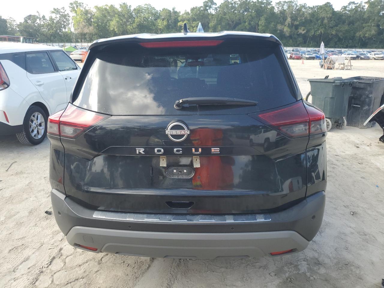 2023 Nissan Rogue S - Image 6