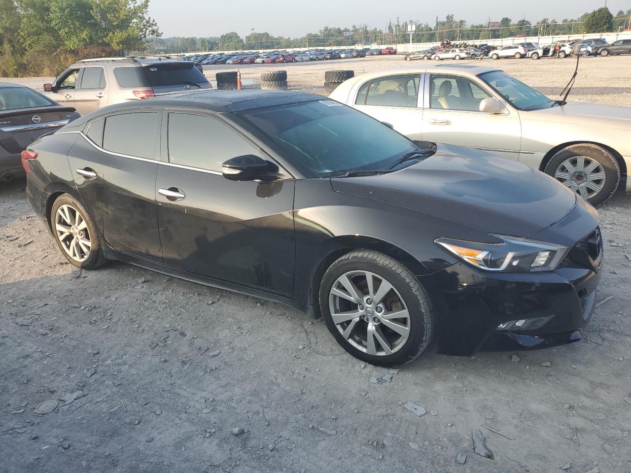 2017 Nissan Maxima 3.5S - Image 4