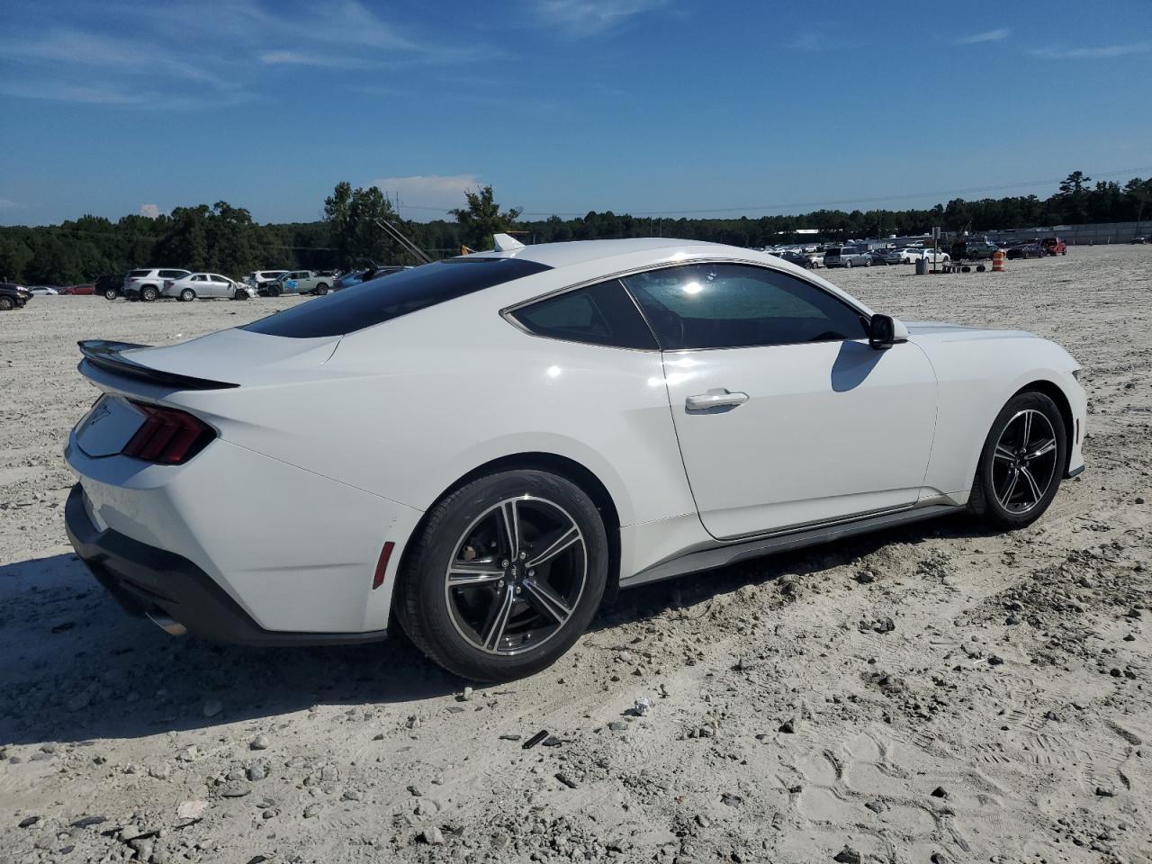 2024 Ford Mustang - Image 3