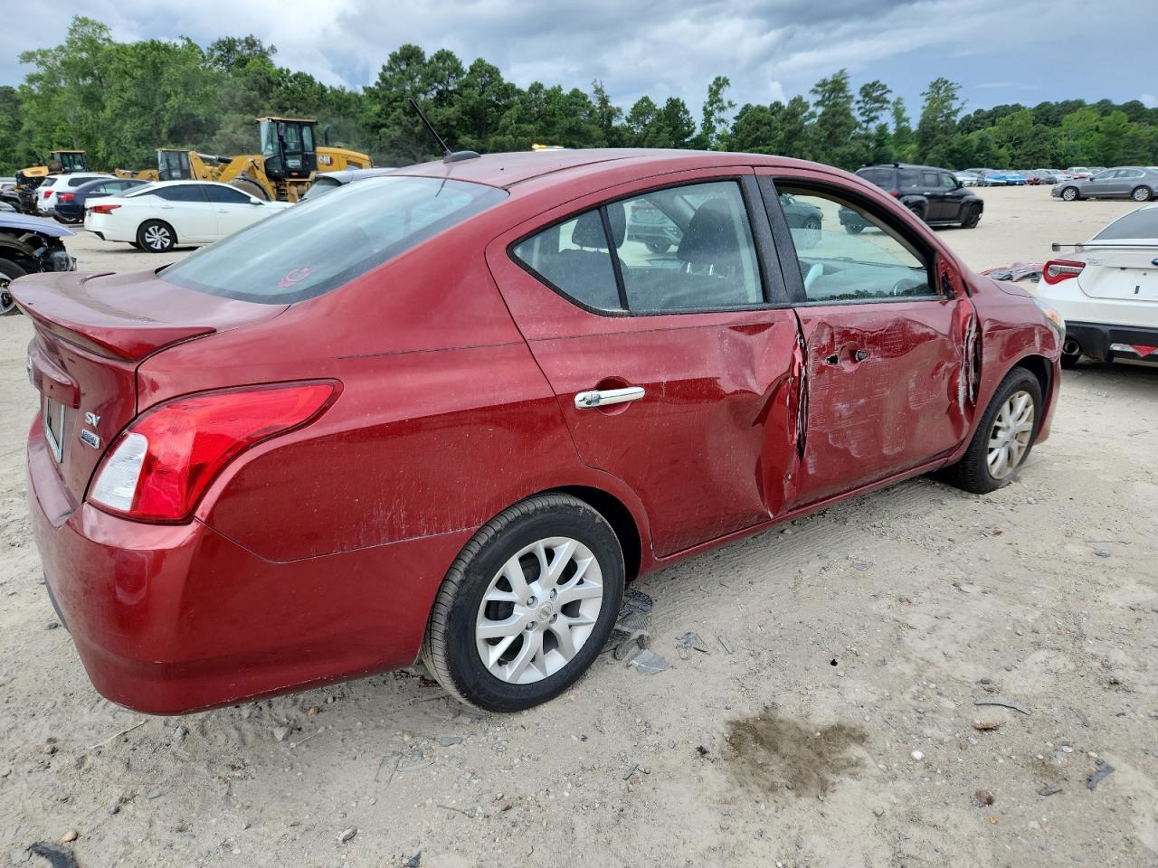 2018 Nissan Versa S - Фото 3