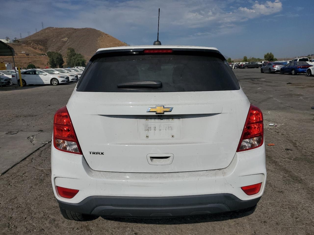 2020 Chev Trax - Фото 6