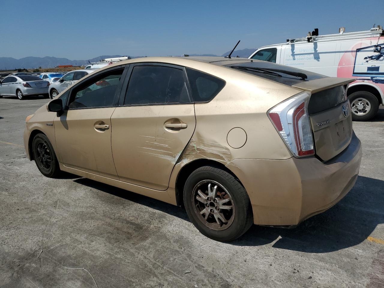 2014 Toyota Prius - Фото 2