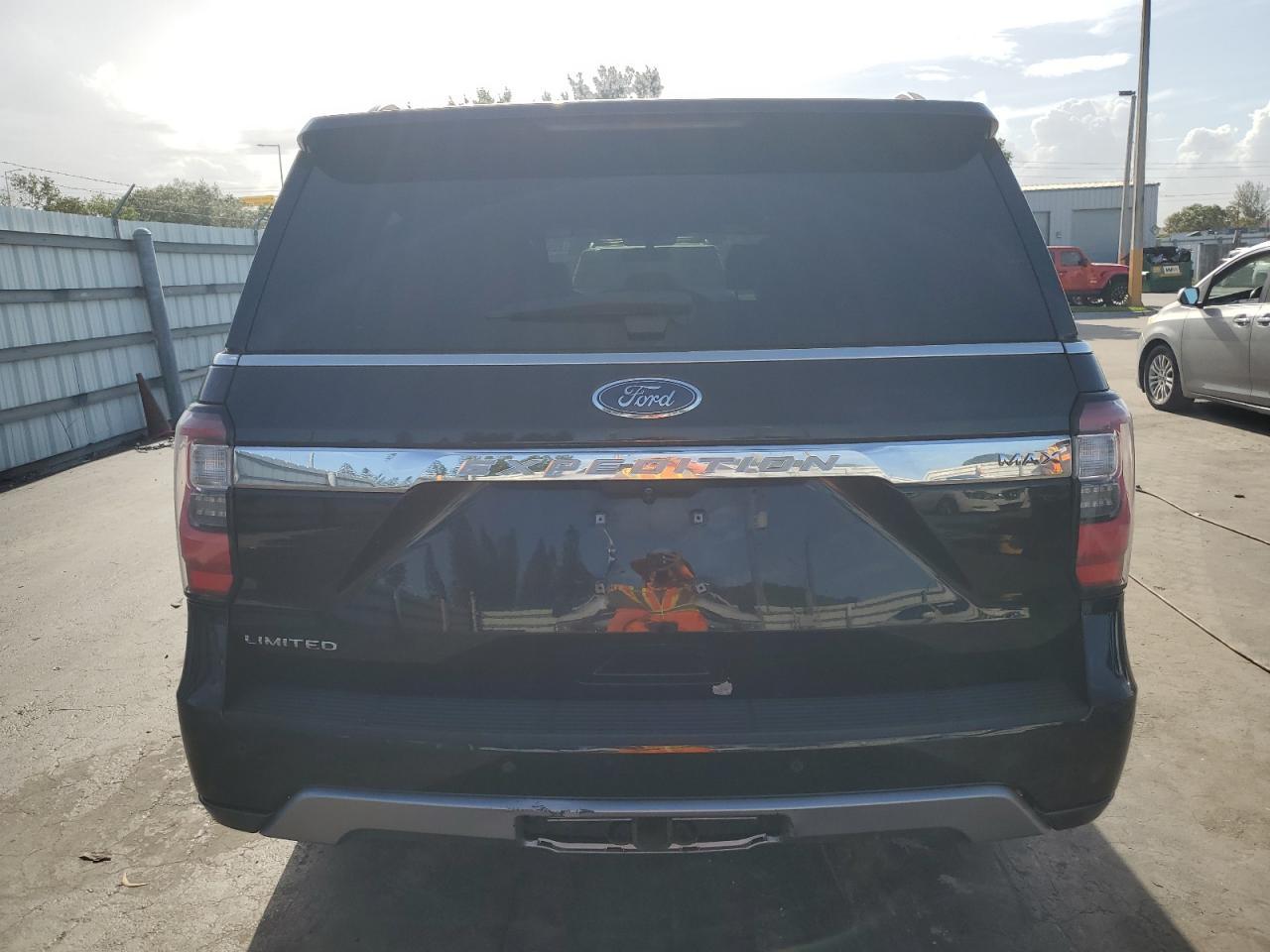 2018 Ford Expedition Max Limited - Image 6