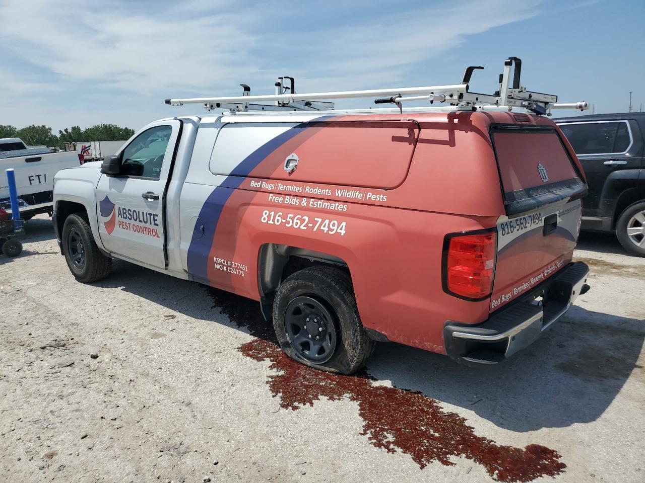2018 Chevrolet Silverado C1500 - Фото 2
