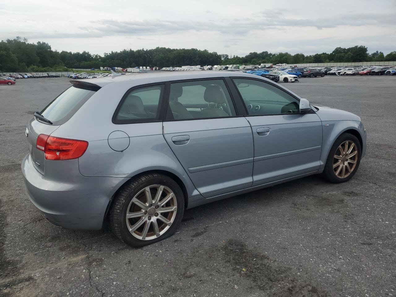 2010 Audi A3 Premium Plus - Фото 3