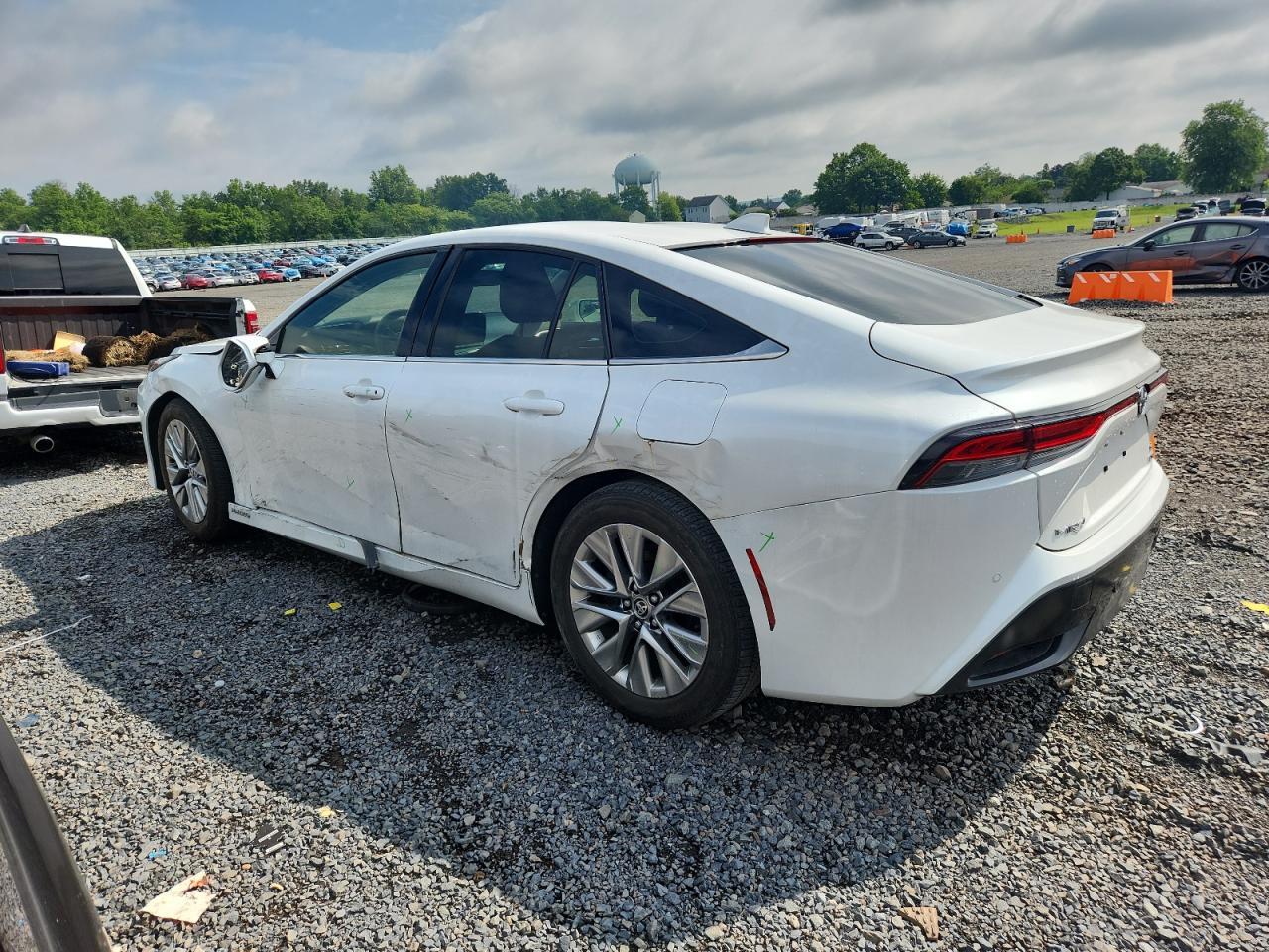 2022 Toyota Mirai Le - Фото 2