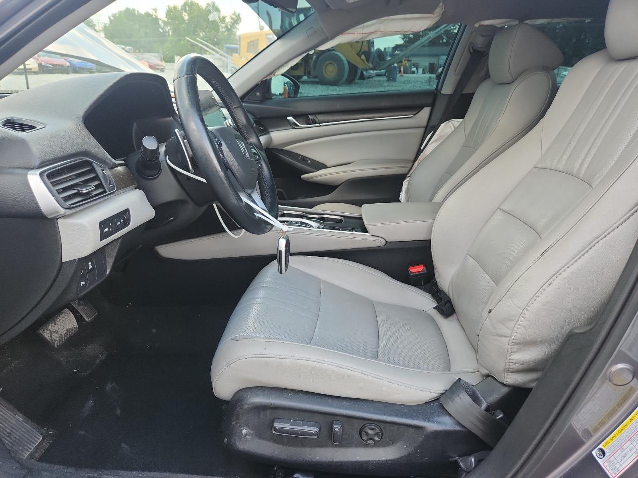 2019 Honda Accord Touring Hybrid - Фото 7