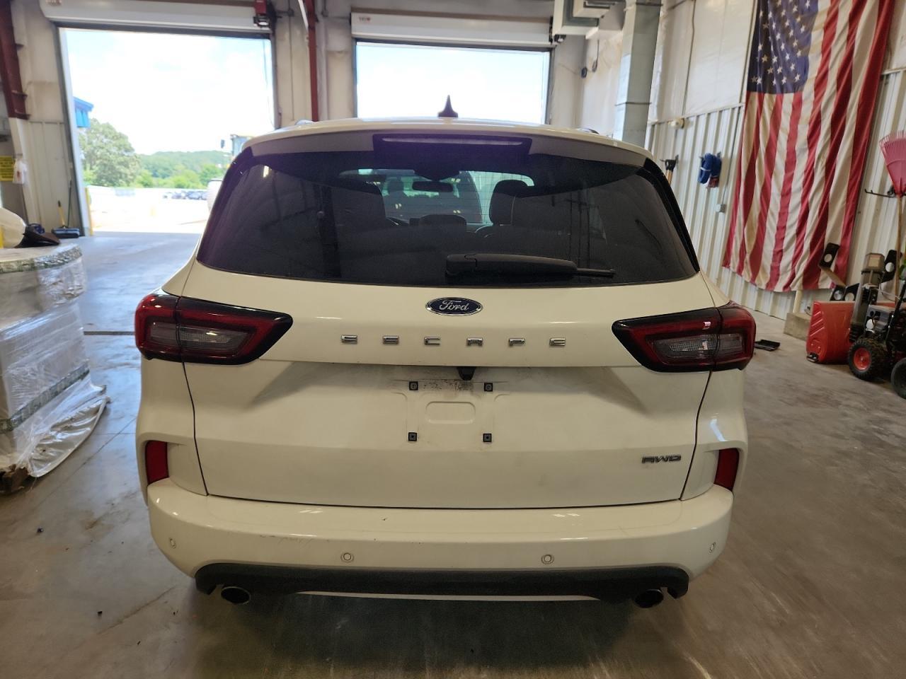 2024 Ford Escape St Line - Image 6