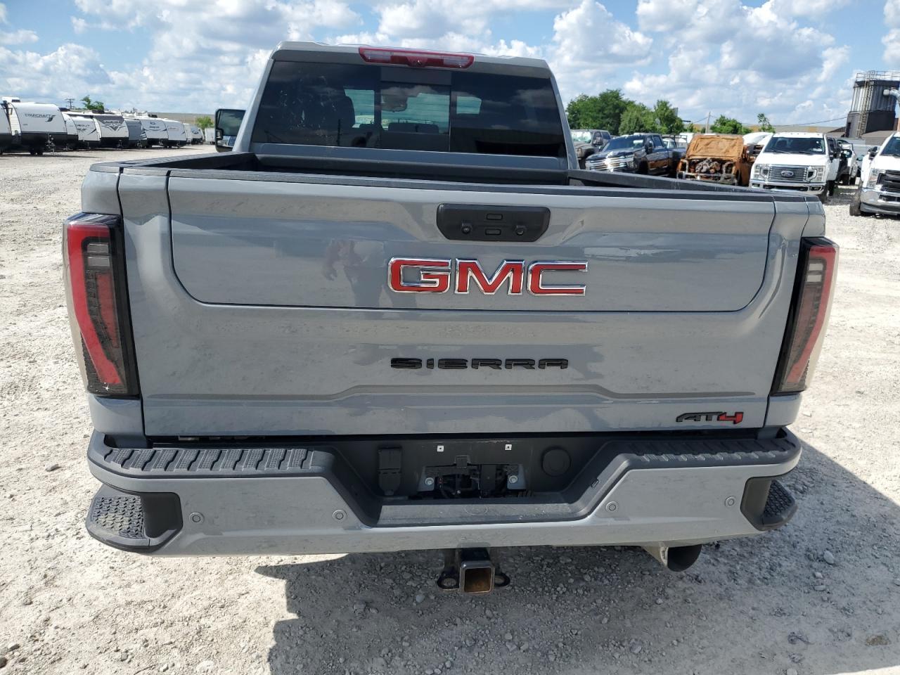 2024 GMC Sierra K3500 At4 - Фото 6