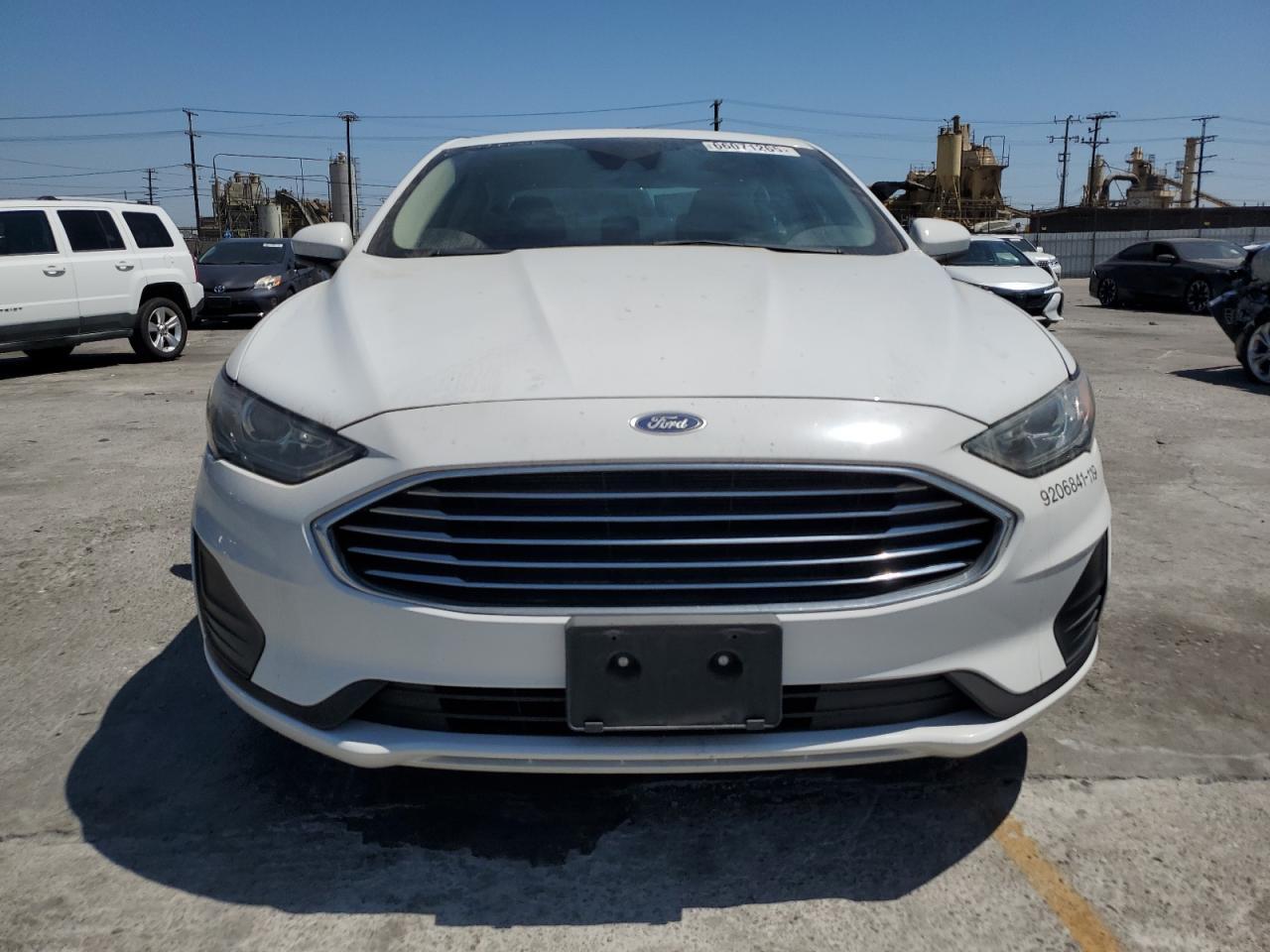 2019 Ford Fusion Se - Фото 5