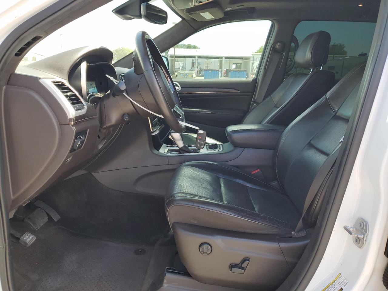 2019 Jeep Grand Cherokee Summit - Image 7