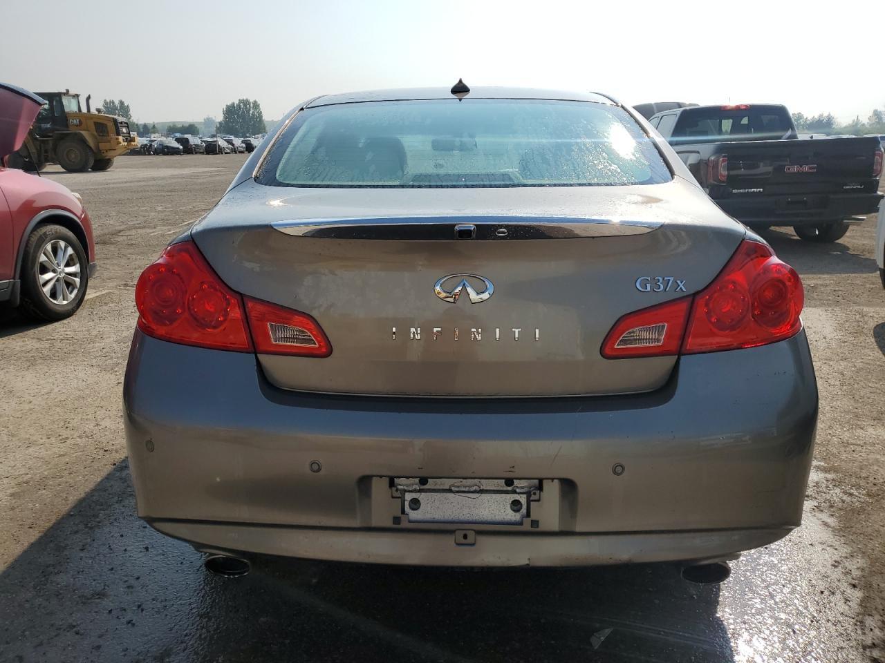 2010 Infiniti G37 - Фото 6