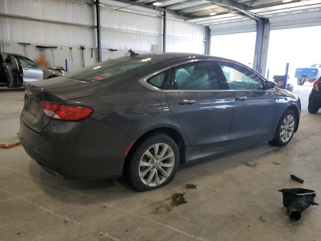 2015 Chrysler 200 C - Image 3