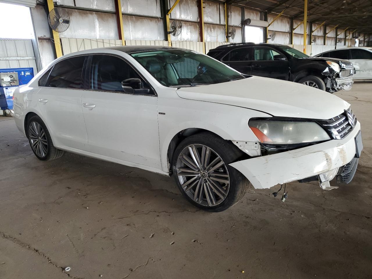 2015 Volkswagen Passat Se - Фото 4