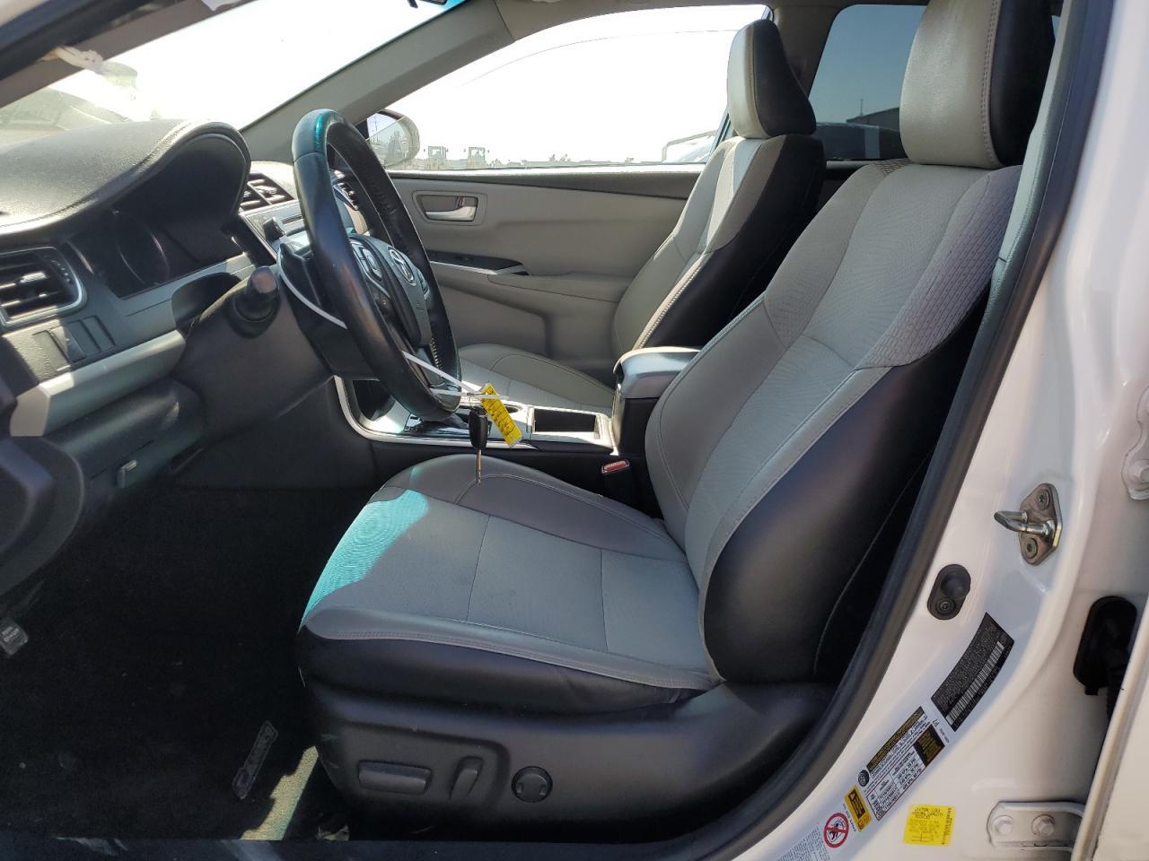 2017 Toyota Camry Le - Image 7
