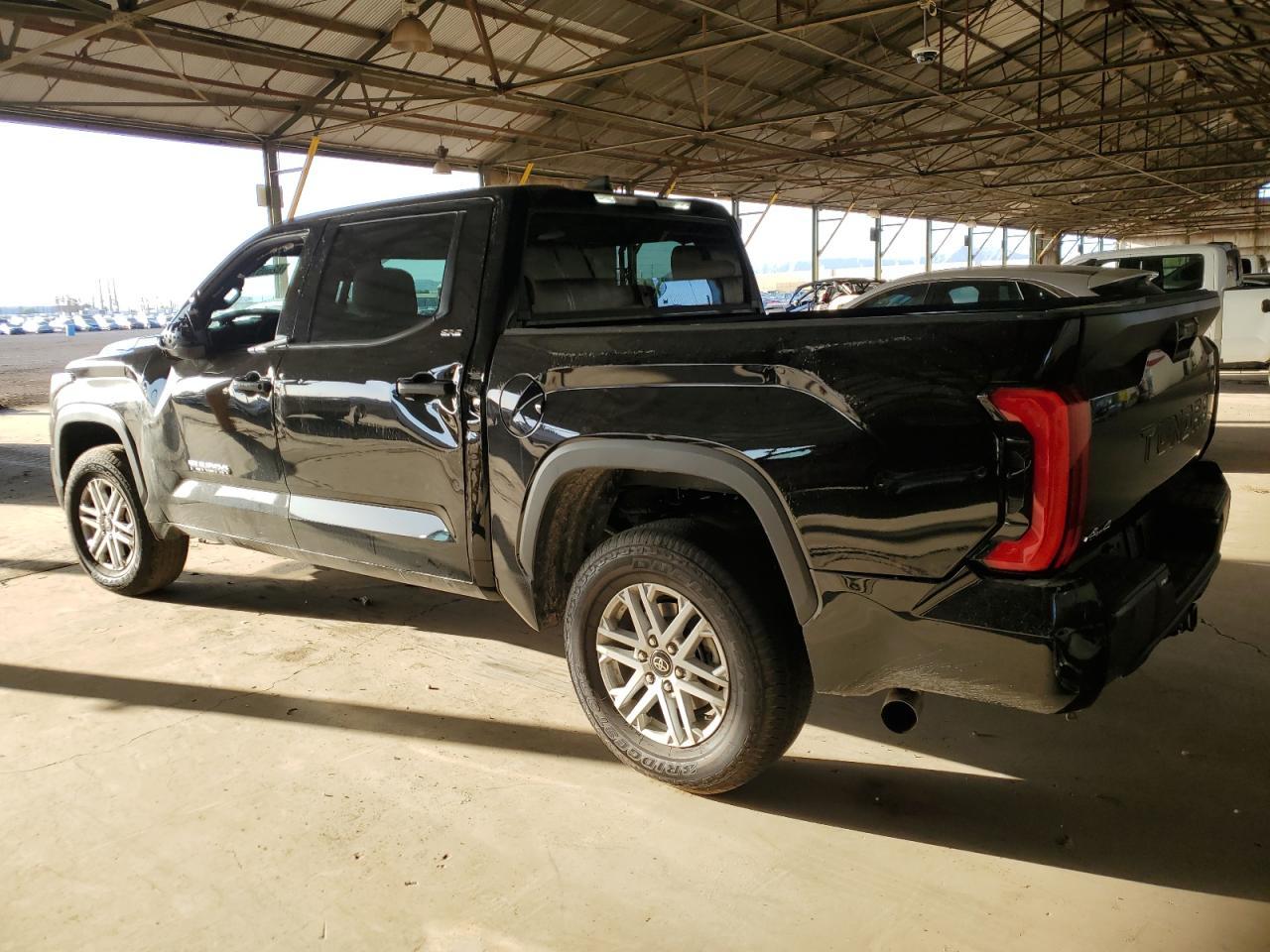 2025 Toyota Tundra Crewmax Sr - Image 2