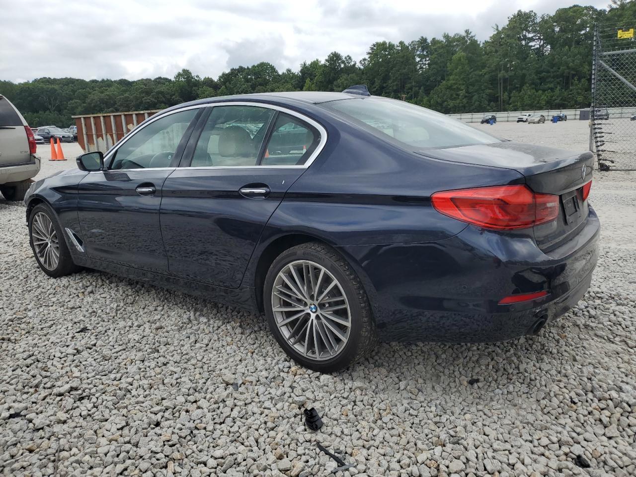 2017 BMW 530 I - Фото 2