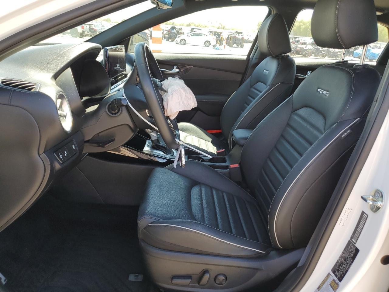 2023 Kia Forte Gt Line - Фото 7