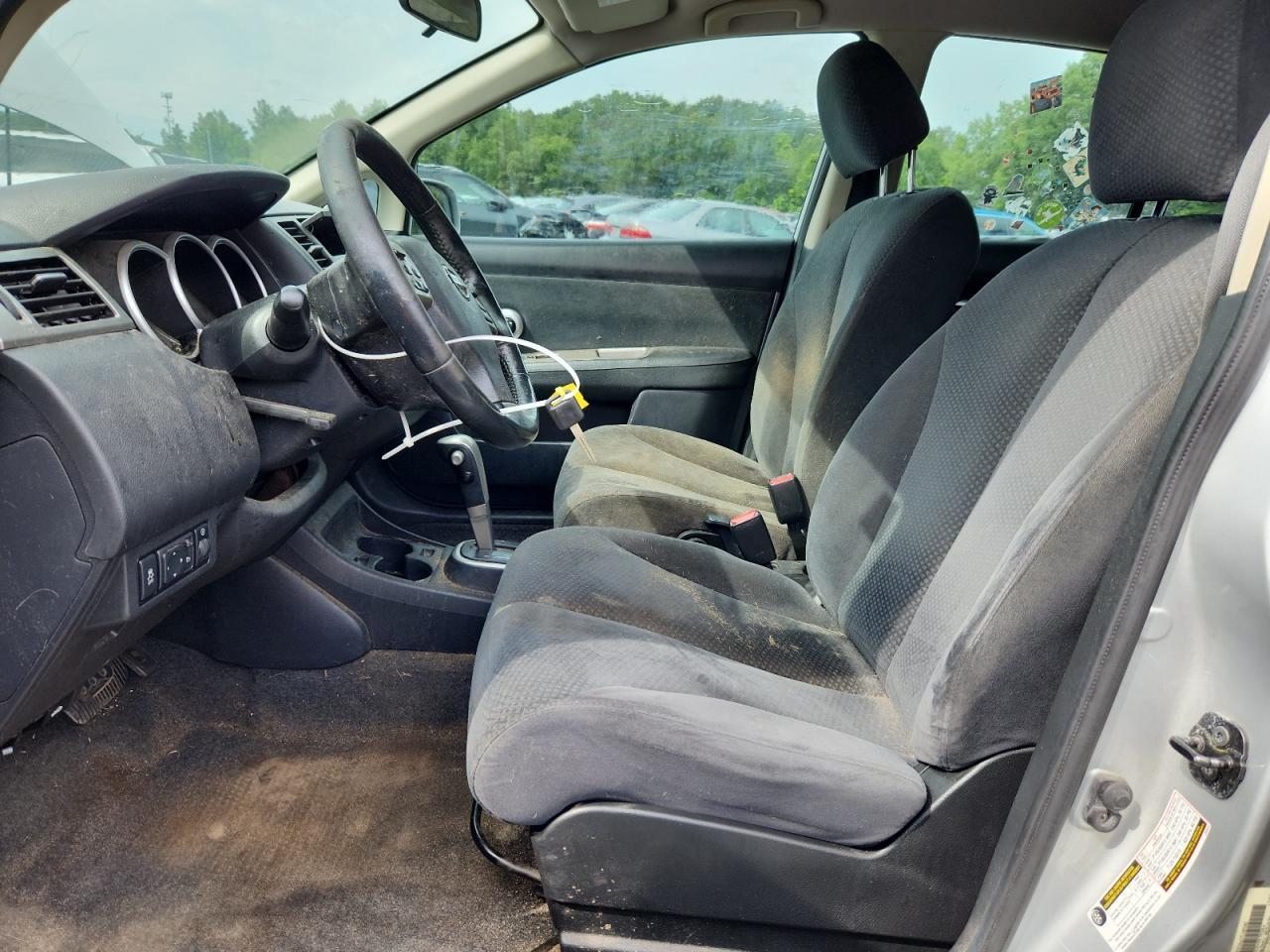 2012 Nissan Versa S - Image 7