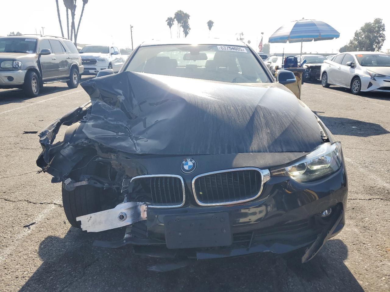 2017 BMW 320 Xi - Image 5