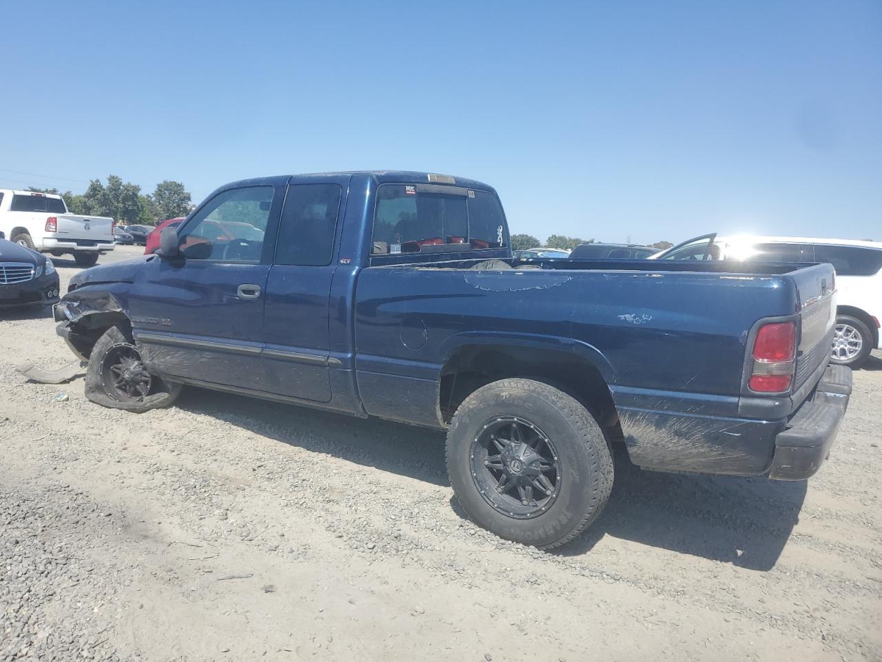 2001 Dodge Ram 1500 - Image 2