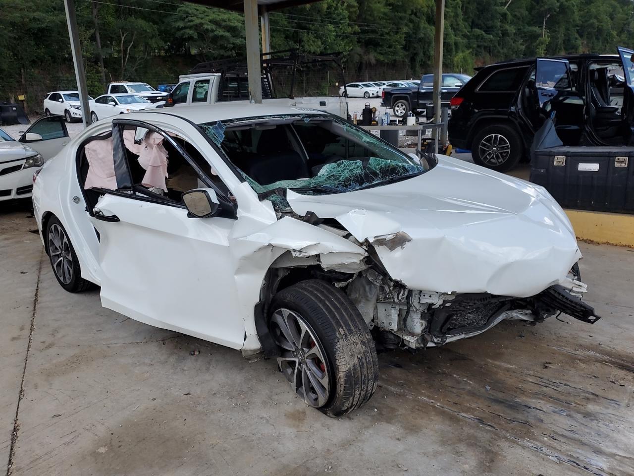 2015 Honda Accord Sport - Image 4