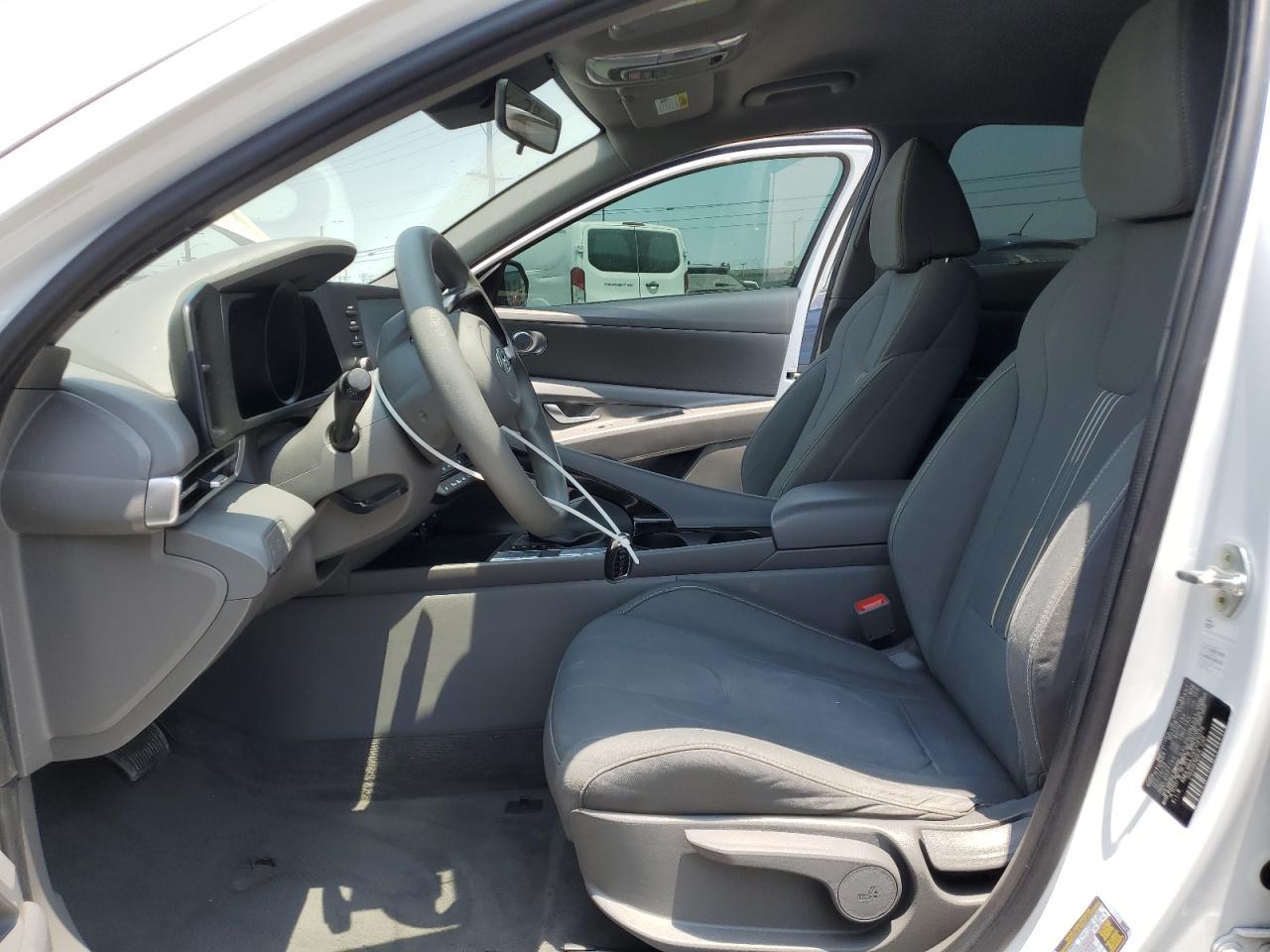 2023 Hyundai Elantra Blue - Фото 7