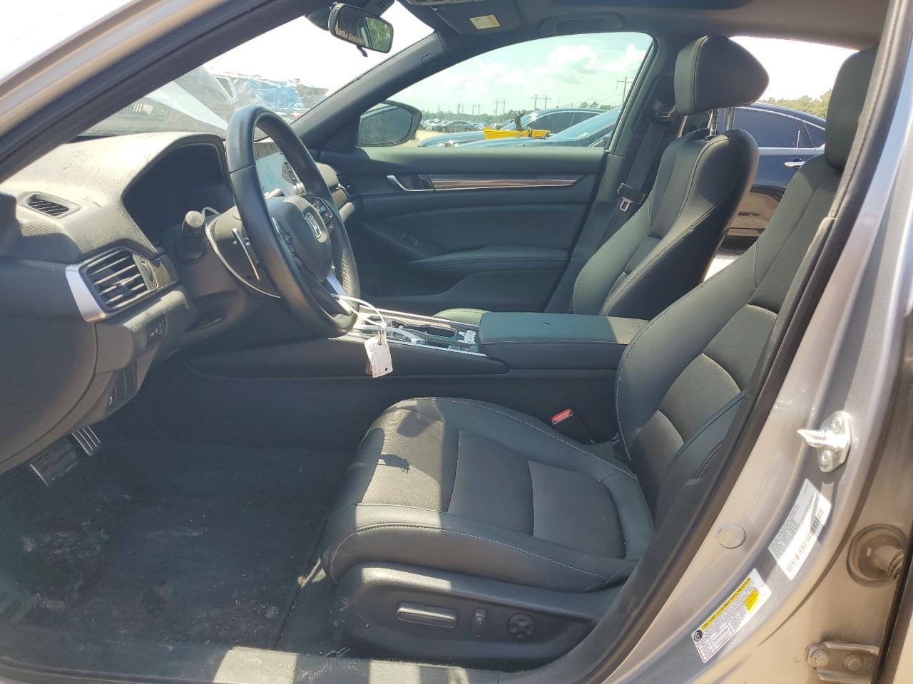 2022 Honda Accord Sport - Image 7