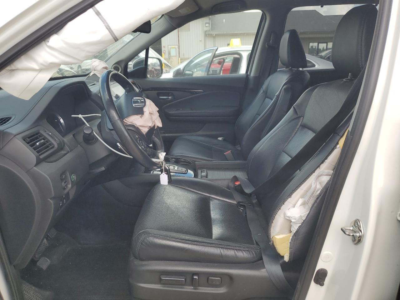 2017 Honda Pilot Elite - Image 7