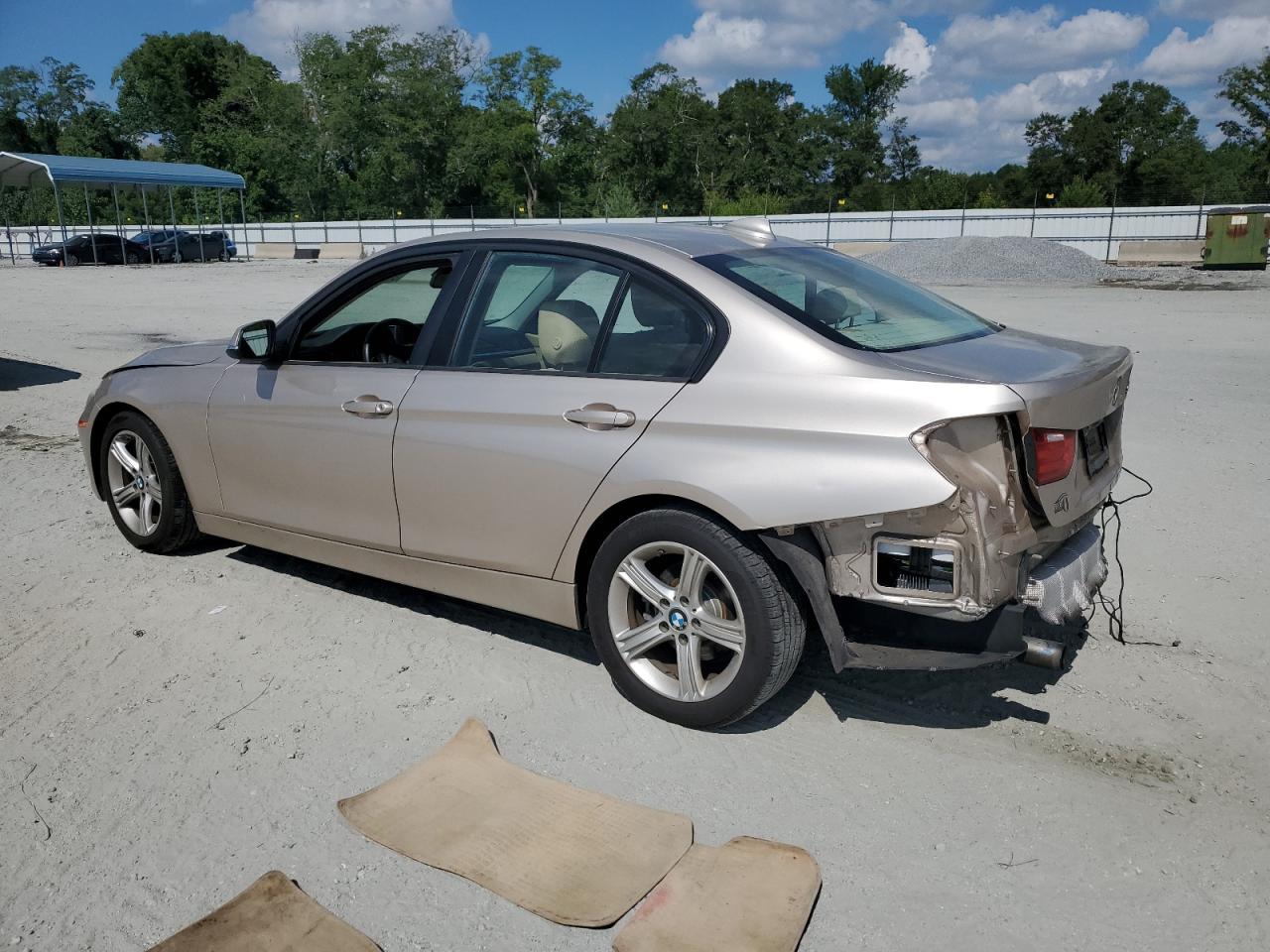 2015 BMW 320 I - Фото 2