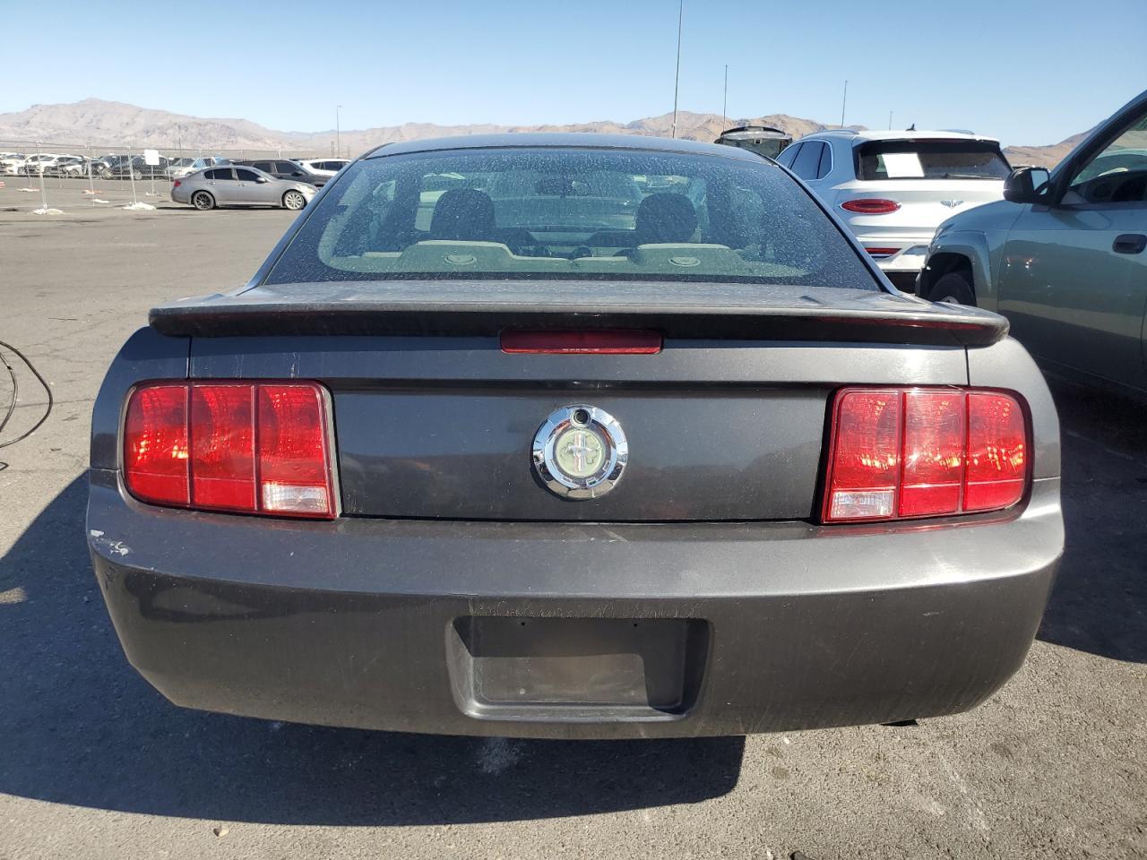 2007 Ford Mustang - Фото 6