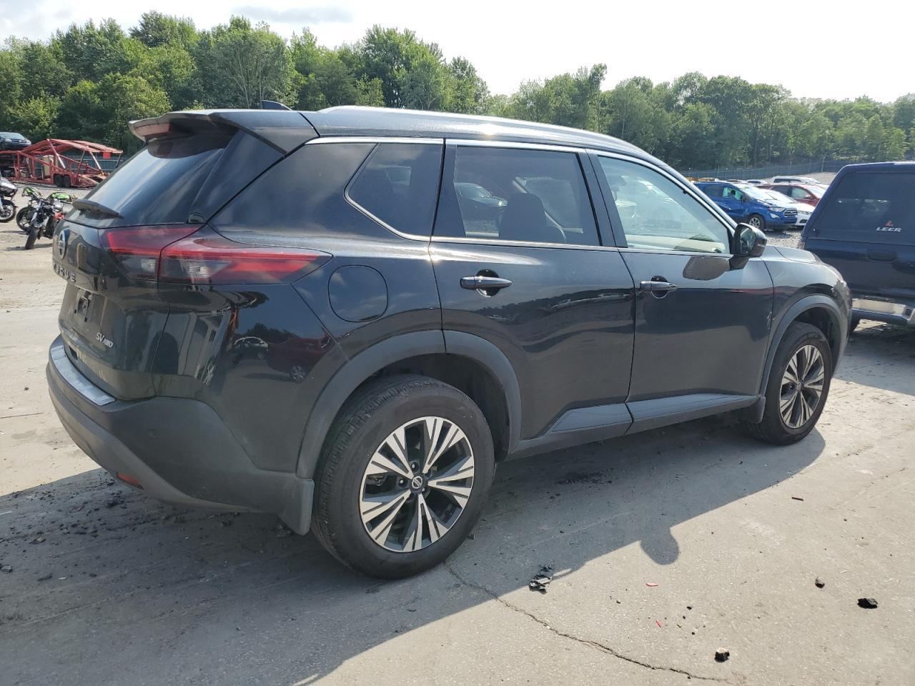 2021 Nissan Rogue Sv - Image 3