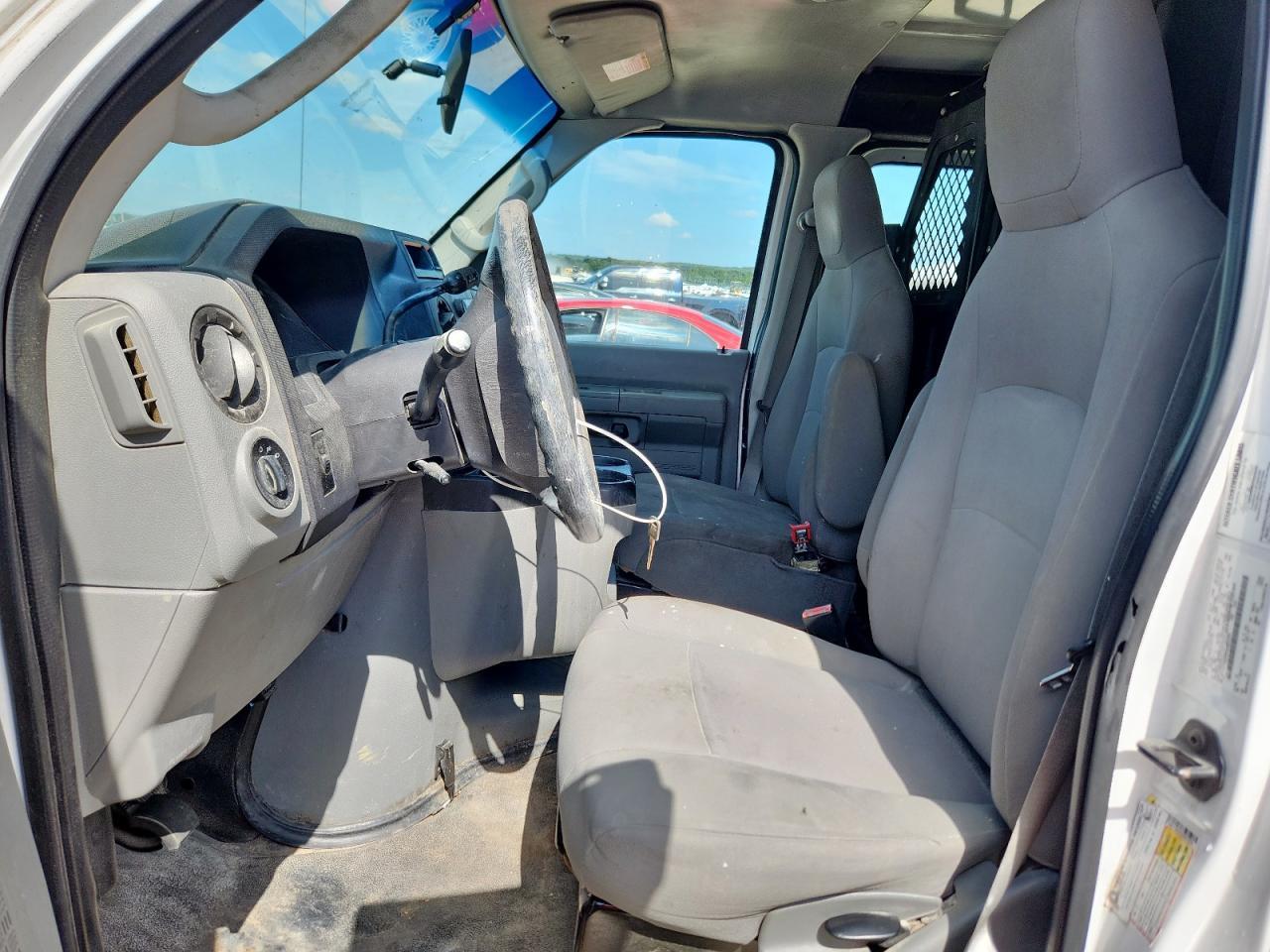 2012 Ford Econoline E150 Van - Фото 7