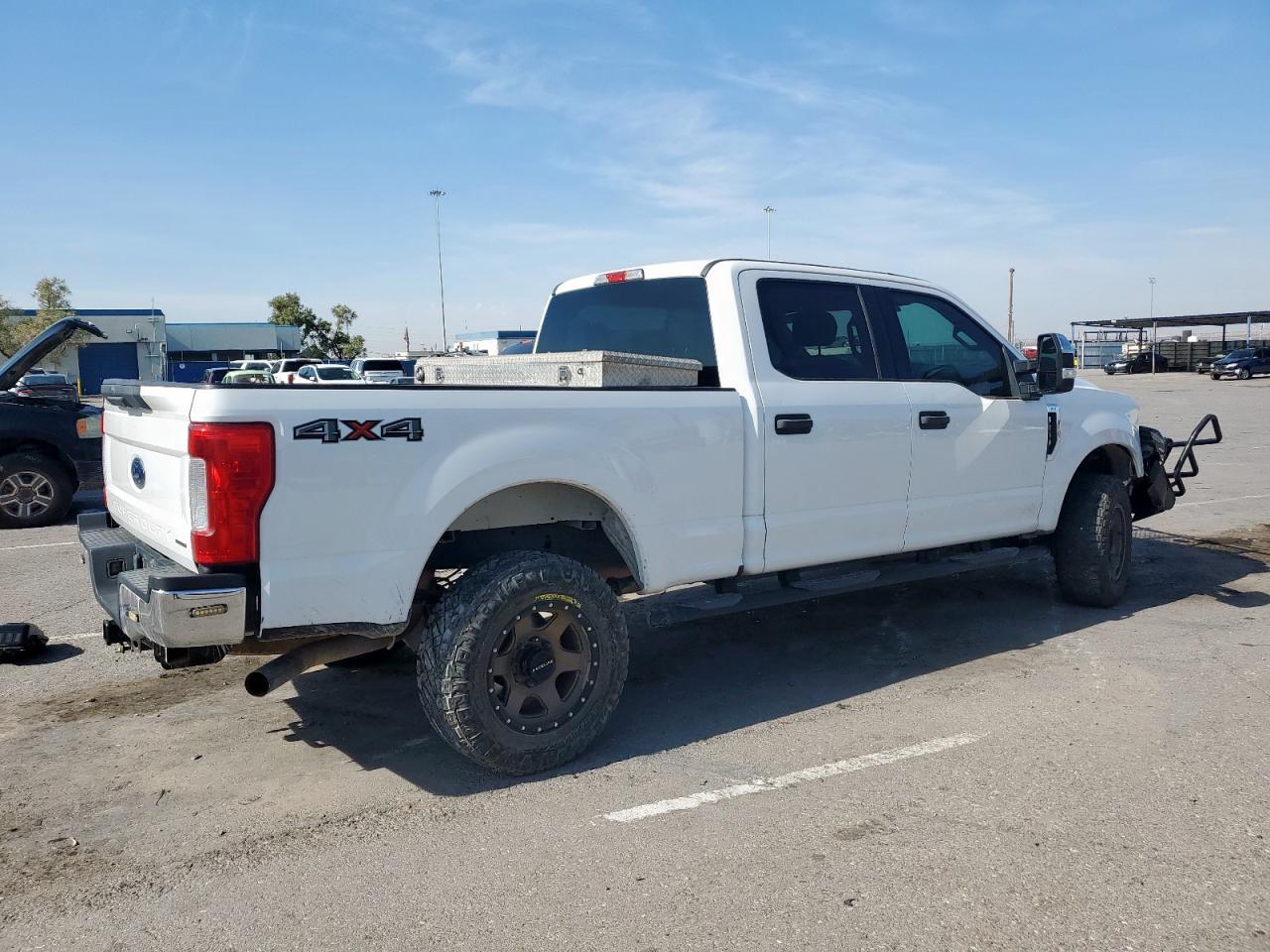 2018 Ford F250 Super Duty - Image 3