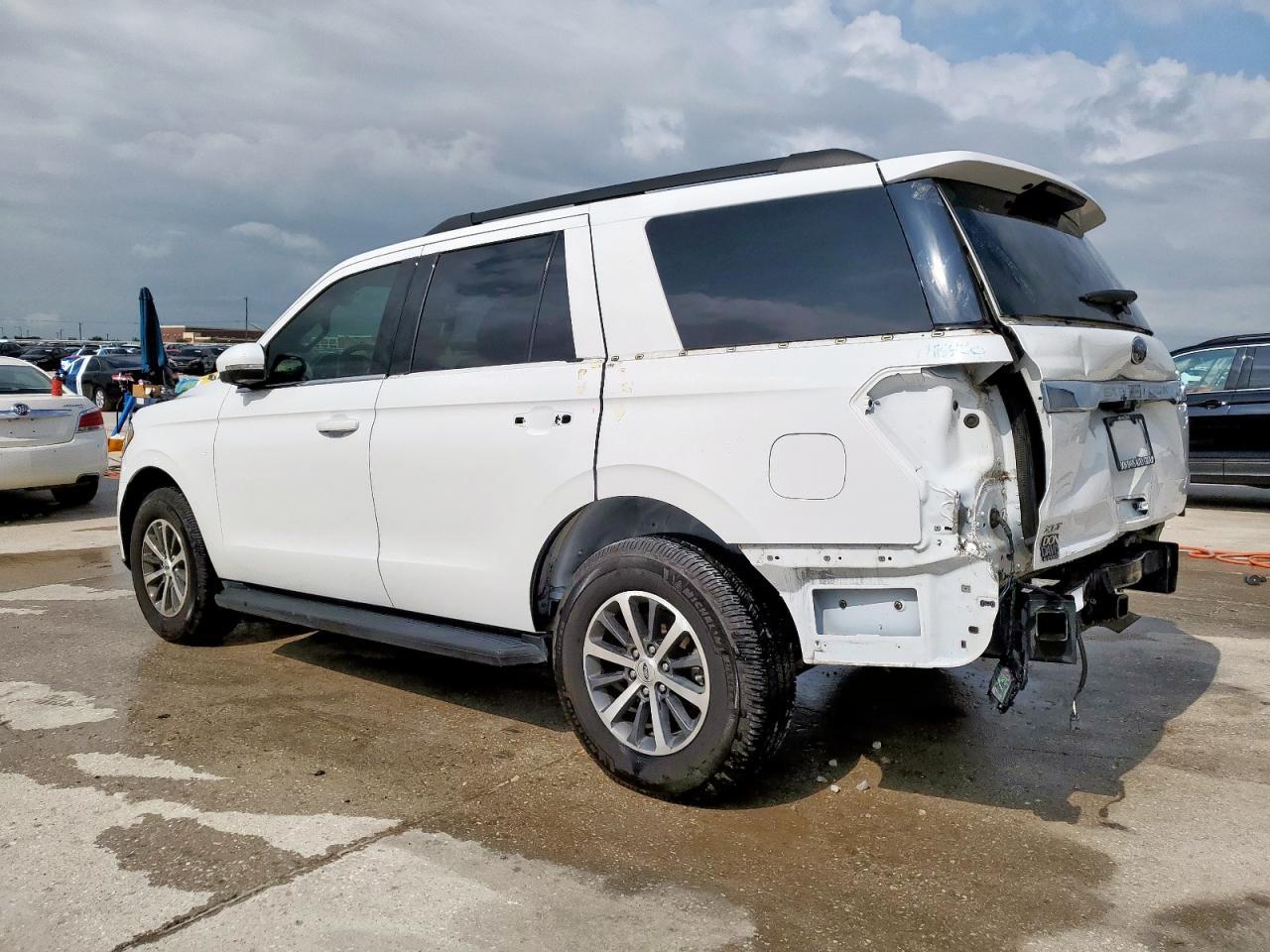 2020 Ford Expedition Xlt - Фото 2