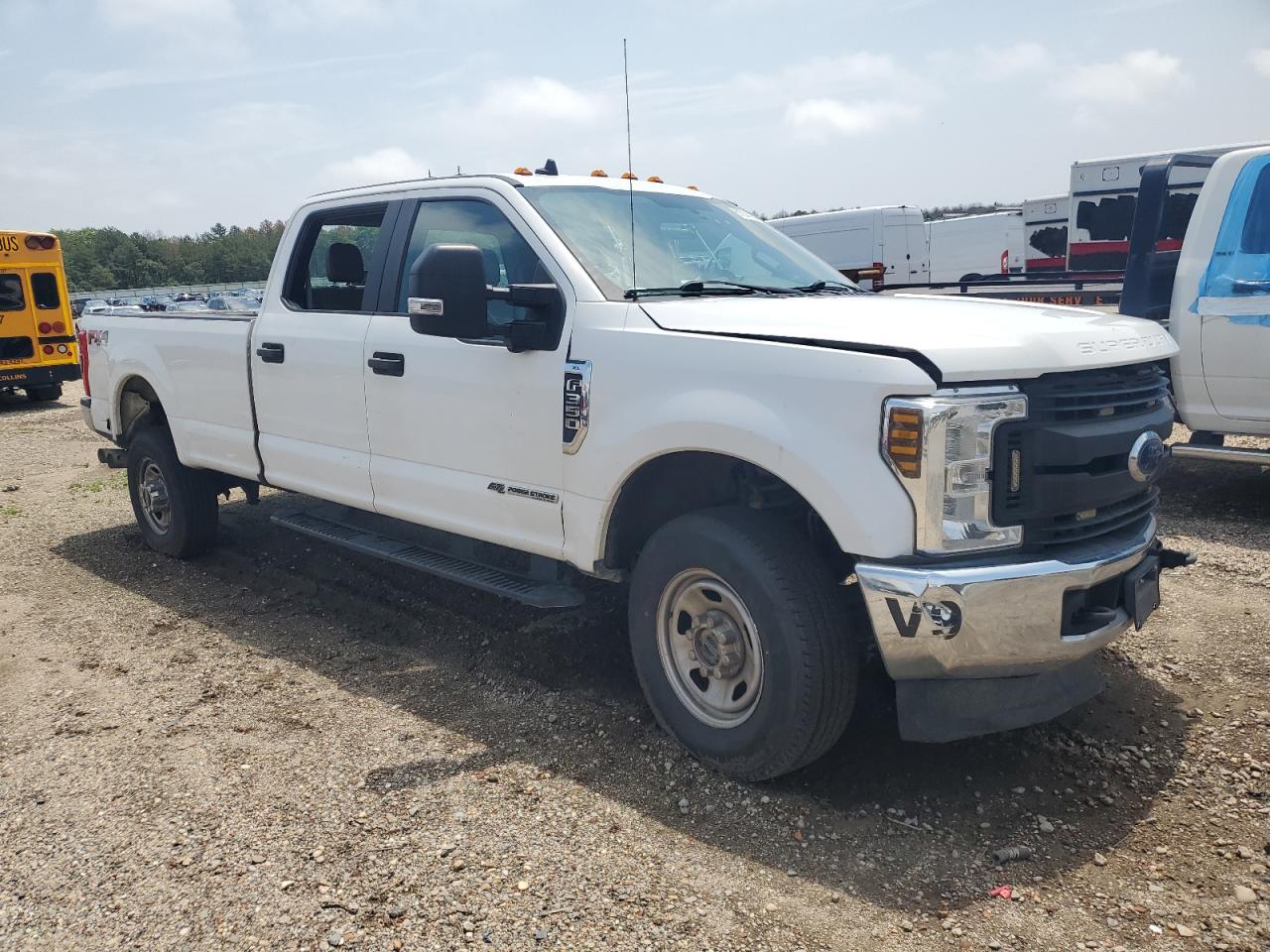 2019 Ford F350 Super Duty - Image 4