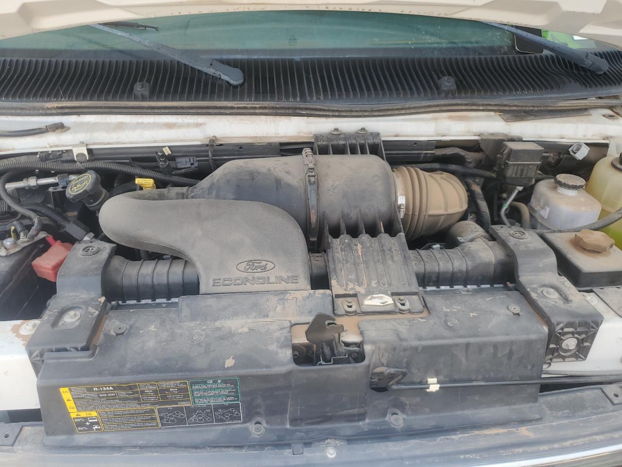 2006 Ford Econoline E450 Super Duty Cutaway Van - Image 7