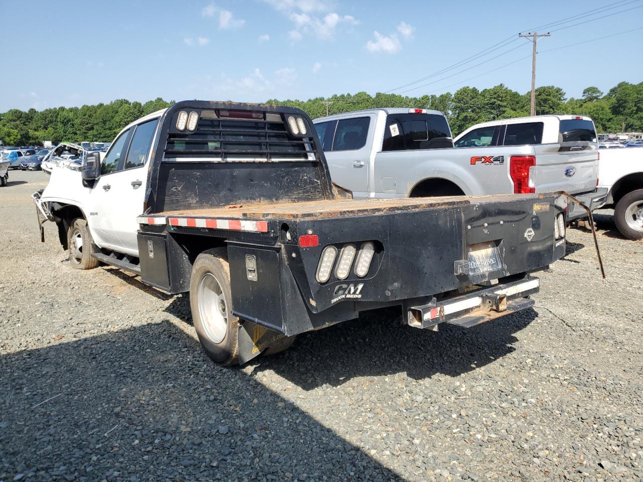 2023 Chevrolet Silverado C3500 - Фото 2