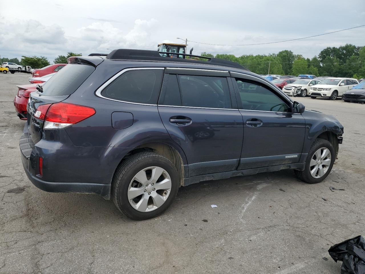 2012 Subaru Outback 2.5I - Image 3