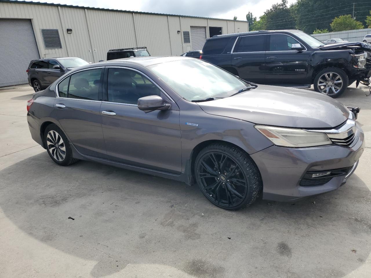 2017 Honda Accord Touring Hybrid - Фото 4