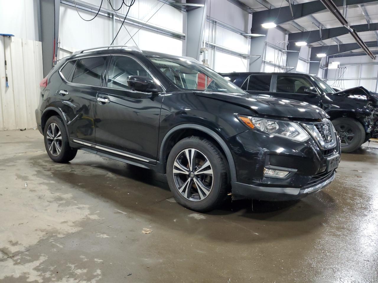 2018 Nissan Rogue S - Фото 4
