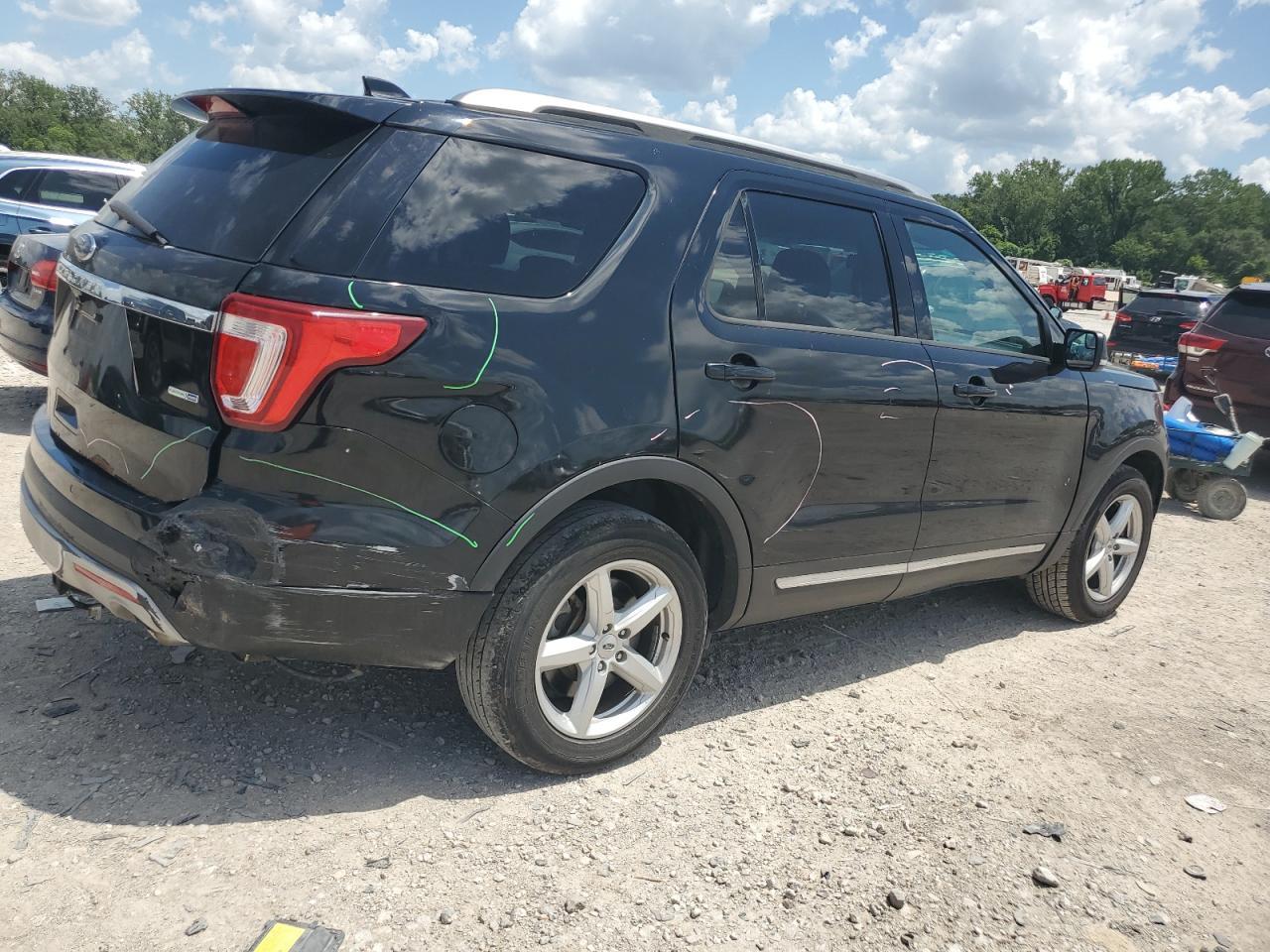 2016 Ford Explorer Xlt - Image 3