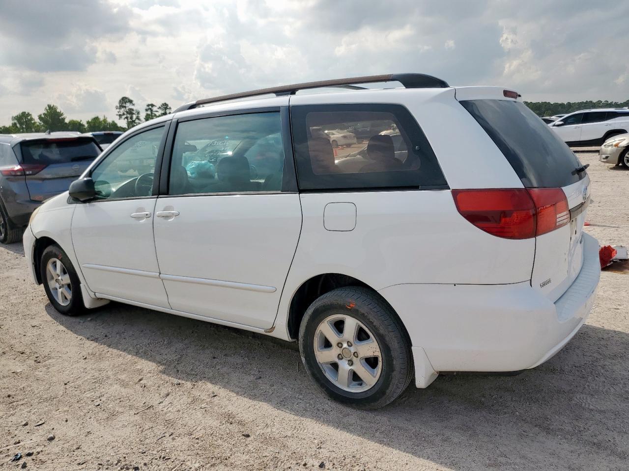 2005 Toyota Sienna Ce - Фото 2