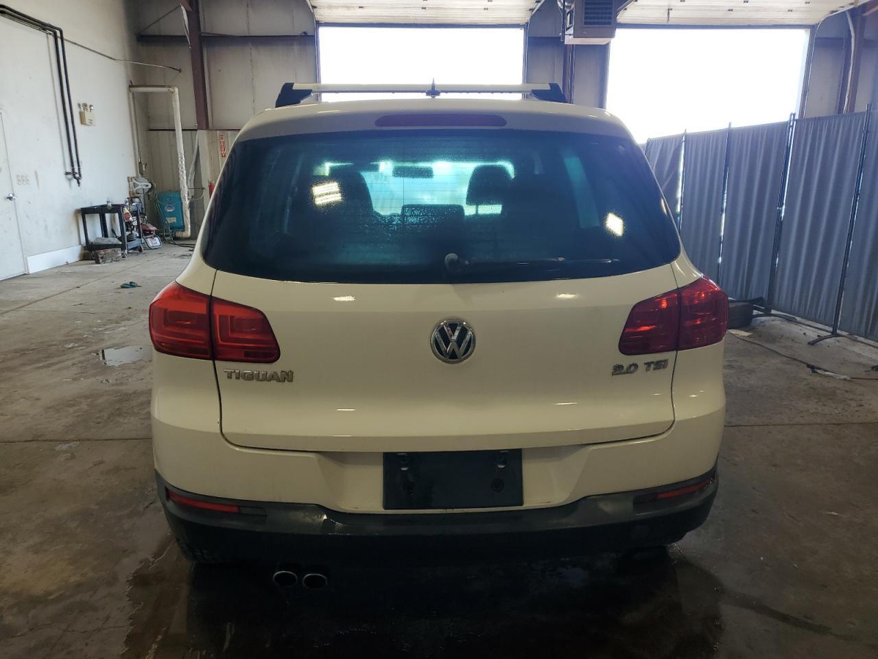 2013 Volkswagen Tiguan S - Image 6