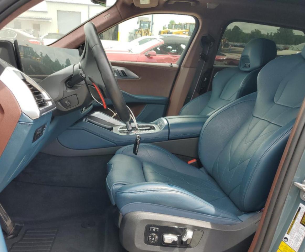 2023 BMW Xm - Image 7