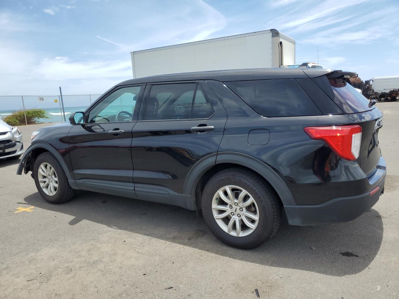 2021 Ford Explorer - Фото 2