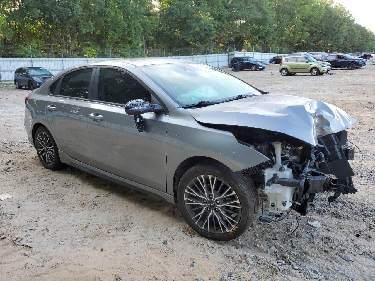 2022 Kia Forte Gt Line - Фото 4
