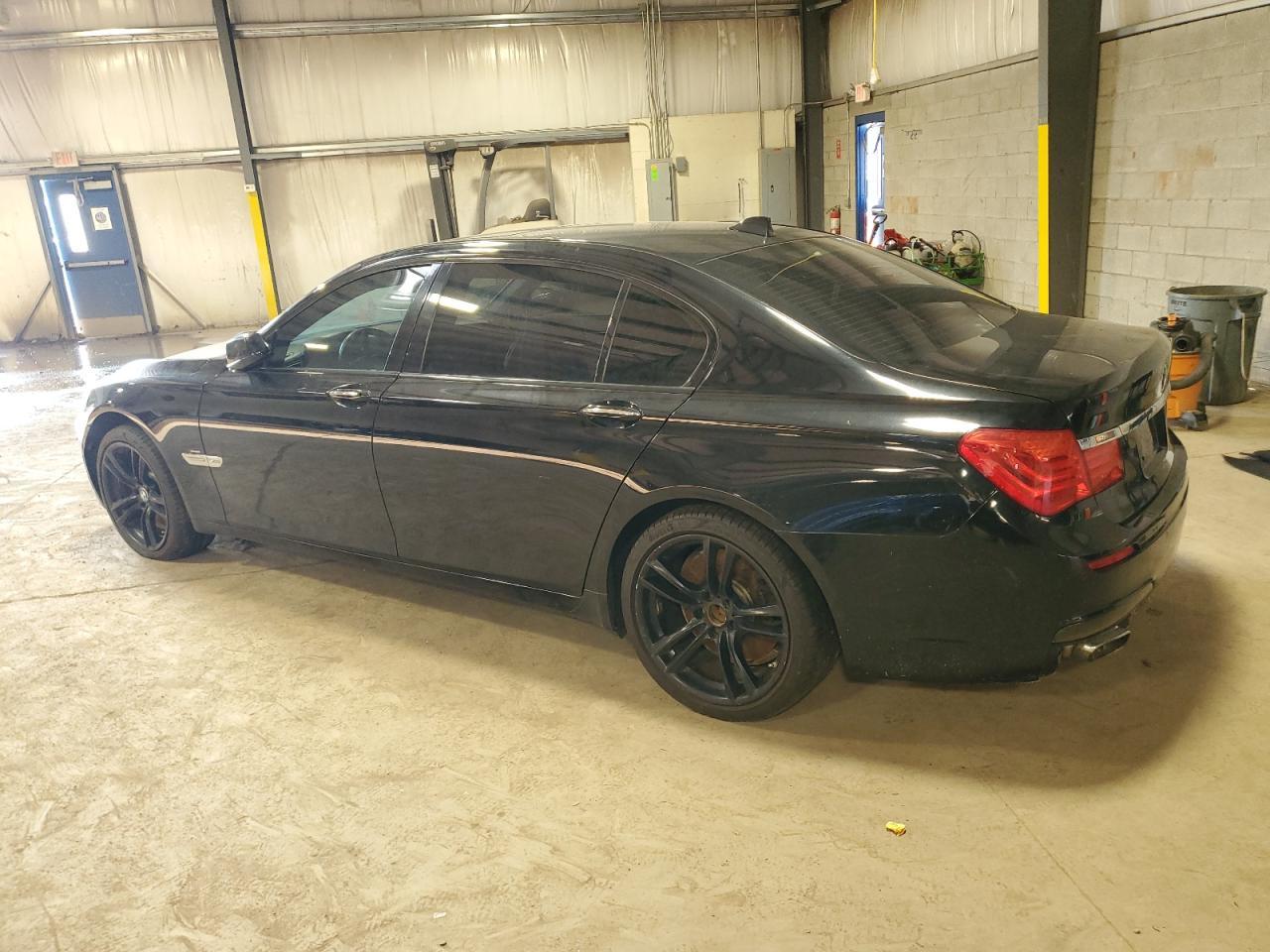 2011 BMW 750 Lxi - Image 2